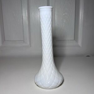 Vtg Hoosier Glass Milk Glass Bud Vase Quilted Diamond Pattern